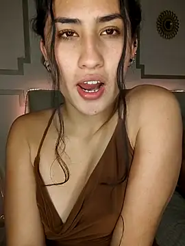 YoungHearXX online show from October 4, 1:58 am