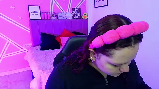 koning moretti online show from April 14, 1:39 pm