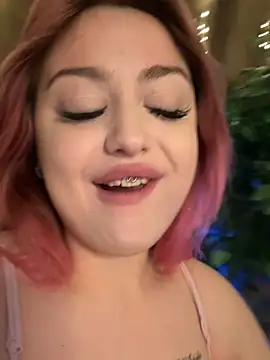 KellyMoors online show from February 17, 1:57 am