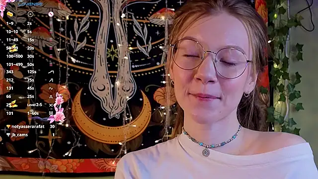 lyra thenymph online show from November 18, 12:16 am