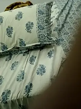 Snapshot of zoya_your chatting on November 8, 1:39 am zoya your online show from November 8, 1:39 am