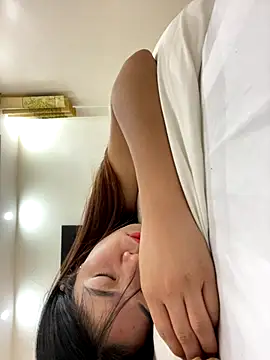 Noen 22 online show from October 8, 8:50 pm