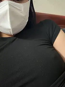 Snapshot of Linh5790 chatting on December 19, 6:48 pm Linh5790 online show from December 19, 6:48 pm