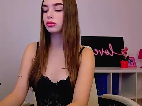 Snapshot of Nica_Diamond chatting on October 13, 8:36 am Nica Diamond online show from October 13, 8:36 am