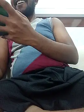 Snapshot of golugulu2024 chatting on November 1, 5:15 pm golugulu2024 online show from November 1, 5:15 pm