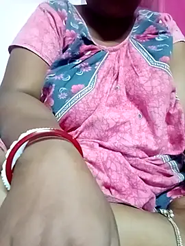 Snapshot of golugulu2024 chatting on November 9, 8:01 am golugulu2024 online show from November 9, 8:01 am