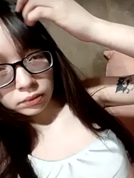 Snapshot of miaahot69 chatting on November 19, 12:27 pm miaahot69 online show from November 19, 12:27 pm