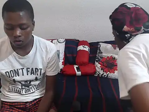 sexyboobae2 online show from December 4, 6:38 pm