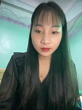 banlinh004 online show from November 16, 5:57 am