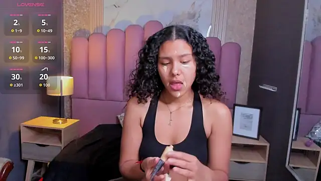 AriaVega online show from December 4, 12:25 pm