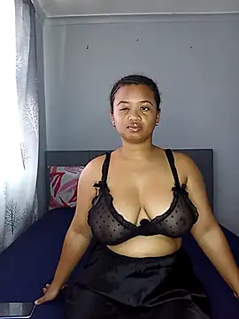 Sultrytits6 online show from April 4, 9:29 am