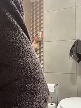 bebecita x online show from December 19, 8:38 pm