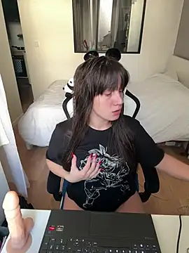 bebecita x online show from March 19, 10:30 am