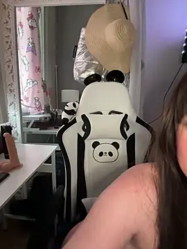 bebecita x online show from March 27, 4:07 pm