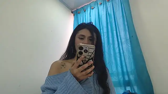 caramel doll   online show from April 5, 8:17 pm