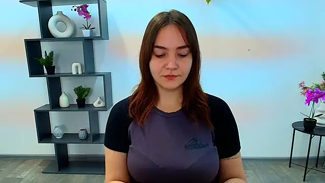 Snapshot of OliviaMontgommery chatting on November 15, 6:22 am OliviaMontgommery online show from November 15, 6:22 am