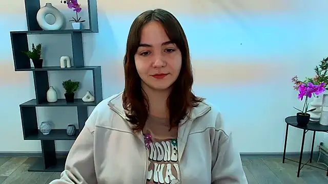 Snapshot of OliviaMontgommery chatting on December 3, 6:21 am OliviaMontgommery online show from December 3, 6:21 am