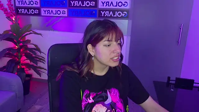 Violetta Swett  online show from November 18, 2:54 pm