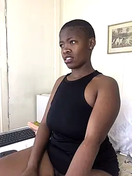 Snapshot of BarbioTheEmpressXxxxx chatting on October 13, 8:14 am BarbioTheEmpressXxxxx online show from October 13, 8:14 am