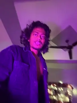 Ujjwallkumar0069 online show from October 10, 10:09 pm