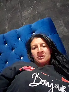 Snapshot of Lesli_14 chatting on November 16, 1:55 am Lesli 14 online show from November 16, 1:55 am