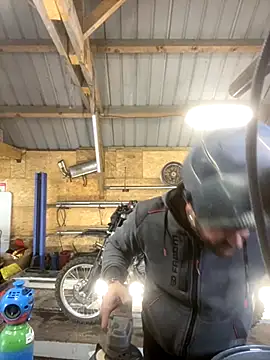 Snapshot of ju8870 chatting on October 9, 12:03 pm ju8870 online show from October 9, 12:03 pm