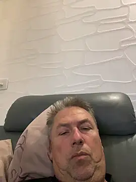 Sklavekay online show from February 7, 7:06 pm