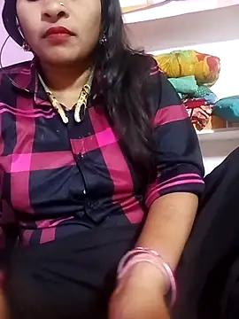 Snapshot of Priyanka_hot54 chatting on October 21, 5:35 pm Priyanka hot54 online show from October 21, 5:35 pm