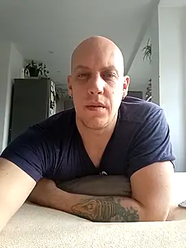 Kobradera1984 online show from February 23, 8:55 am