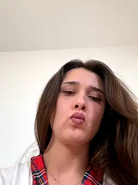 MayaVonDe online show from November 4, 6:40 pm