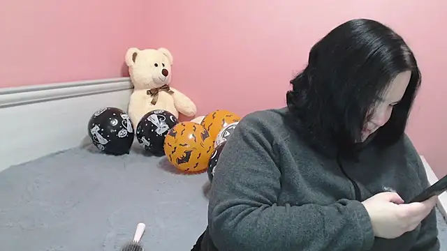  alexandra ray  online show from October 24, 7:49 am