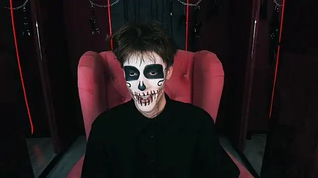 Snapshot of MarkBranston chatting on October 31, 3:57 pm MarkBranston online show from October 31, 3:57 pm