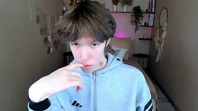 MarkBranston online show from March 14, 2:33 pm