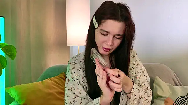 Sofia Mays online show from October 13, 6:02 am