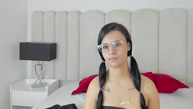 Alanha   online show from November 27, 3:52 am