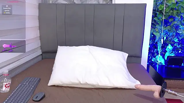 samirscott online show from April 1, 12:39 pm