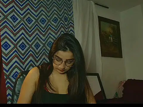 Charlotte Richardson online show from October 4, 7:01 pm