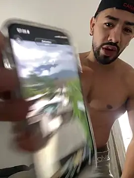 Ezzio Scolaro online show from October 30, 12:39 pm