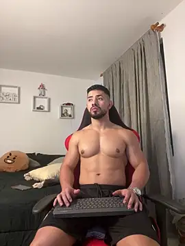 Ezzio Scolaro online show from March 1, 12:12 am