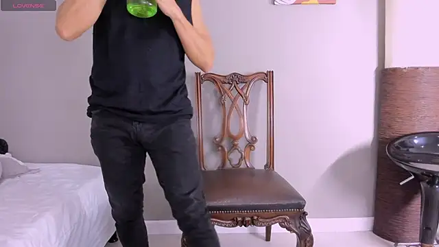  axelking  online show from October 21, 11:44 am