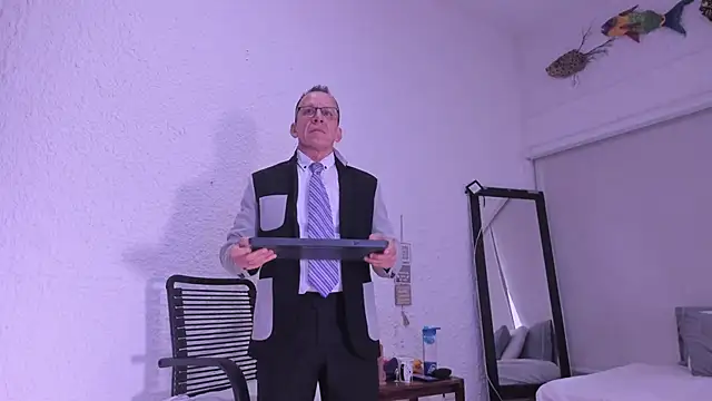  axelking  online show from January 16, 11:36 am