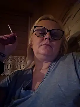 NieMaJazdyBezGwiazdy7883 online show from November 12, 8:30 pm