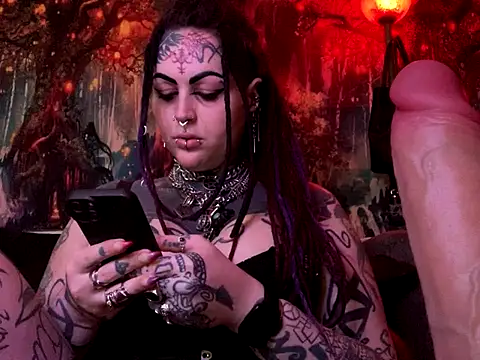 Snapshot of nyxvelon chatting on November 15, 3:30 pm nyxvelon online show from November 15, 3:30 pm