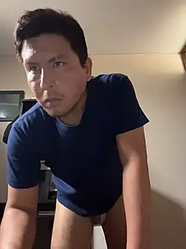 Snapshot of atreusfilho chatting on November 11, 1:11 pm atreusfilho online show from November 11, 1:11 pm