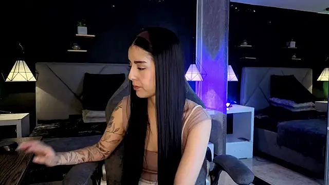 giapearl25 online show from November 19, 1:44 pm