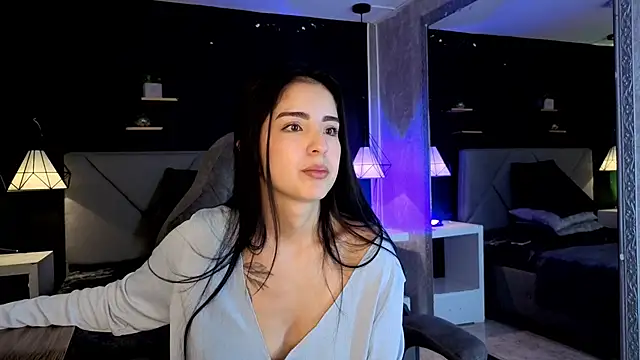 giapearl25 online show from December 2, 2:23 pm