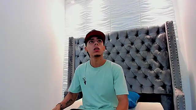 Snapshot of JACCOCK_4 chatting on November 19, 3:50 am JACCOCK 4 online show from November 19, 3:50 am