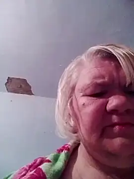 LusiyaGold5 online show from October 31, 8:32 pm