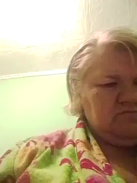 LusiyaGold5 online show from November 28, 10:12 pm