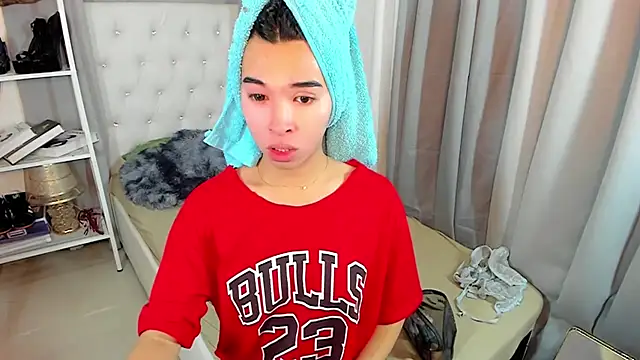 Yourdreamgoddess online show from November 28, 4:09 pm